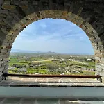 Papa Glinado Naxos
